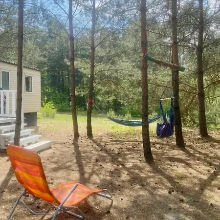 Holenderki Na Zielonych Wzgorzach, Feriehus