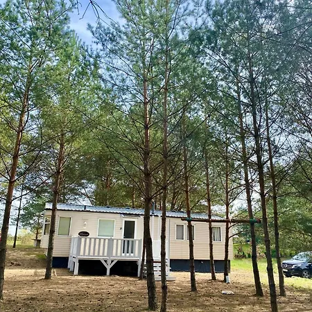 Holenderki Na Zielonych Wzgorzach, Holiday home *