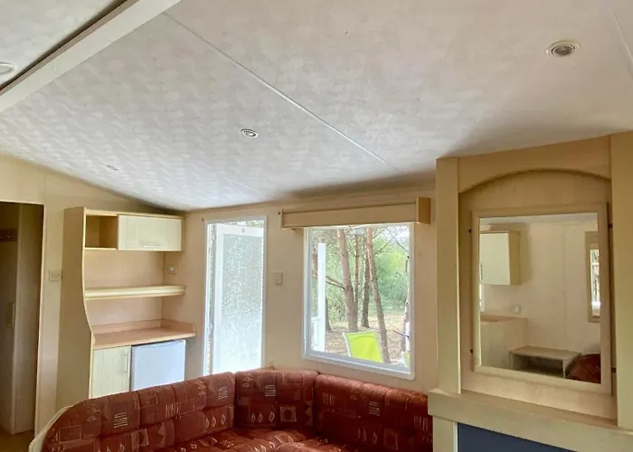 Holiday home Holenderki Na Zielonych Wzgorzach,